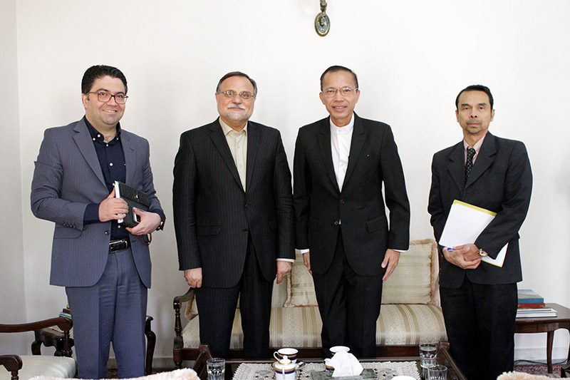 علی پیرهانی